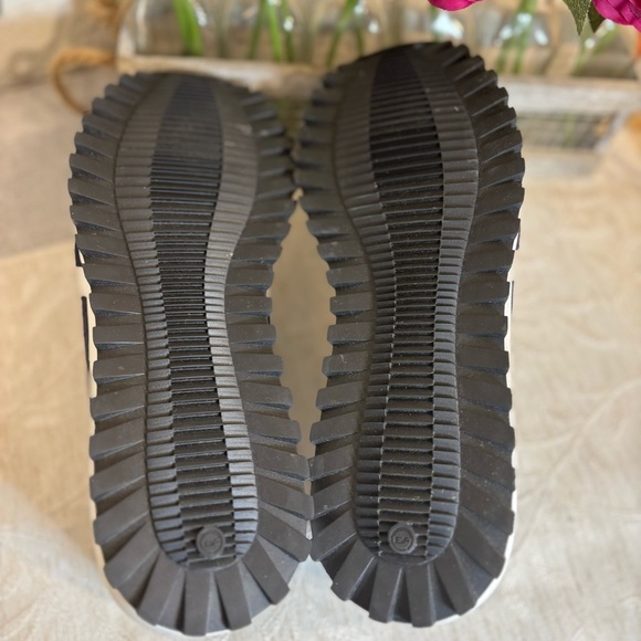 The Kooples Trainers Men’s Size 42 (FR) Navy and White. Size 9. Unisex - Picture 10 of 10